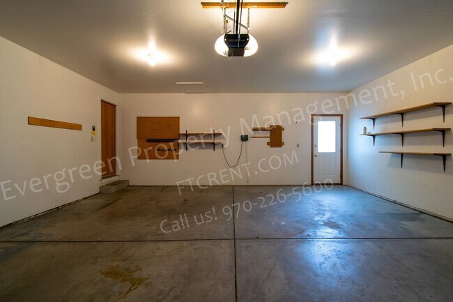 Building Photo - 6437 Edgeware St