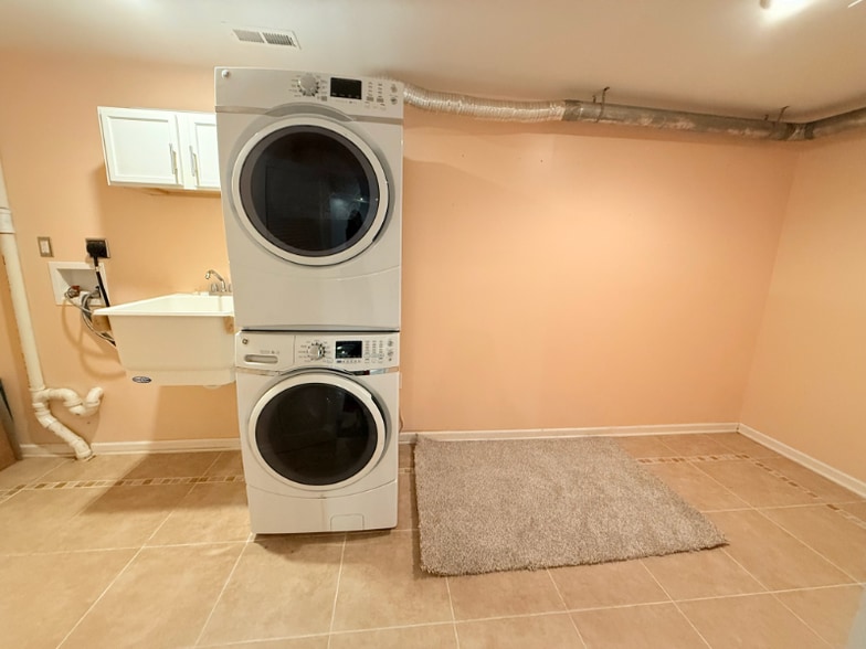 Building Photo - 1805 N 207th St