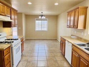 Building Photo - 2 Bd, 2 ba Home in Friendly Hills