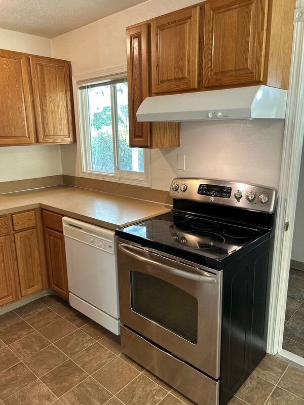 Building Photo - 1215 NW 11th St