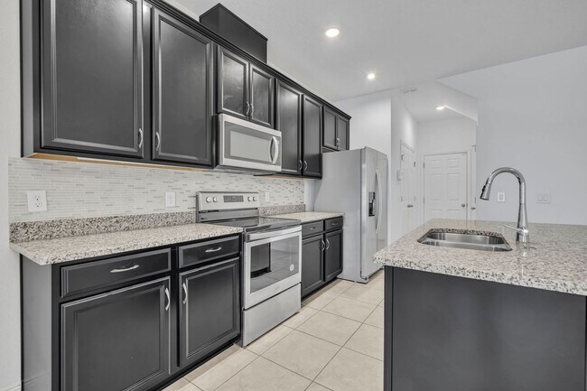 Building Photo - 1351 Merrydale Wy