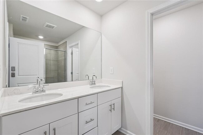 Building Photo - 234 Timberland Ave