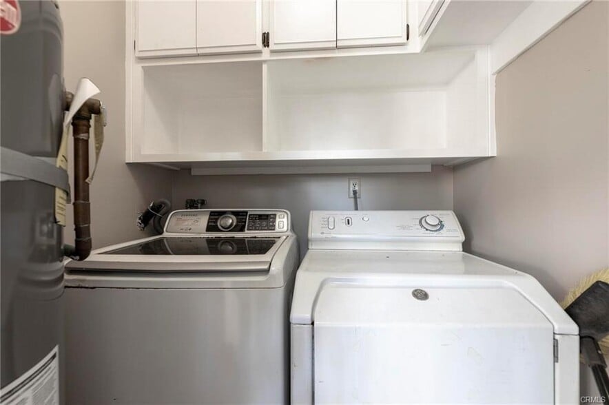 Building Photo - 1340 1st St