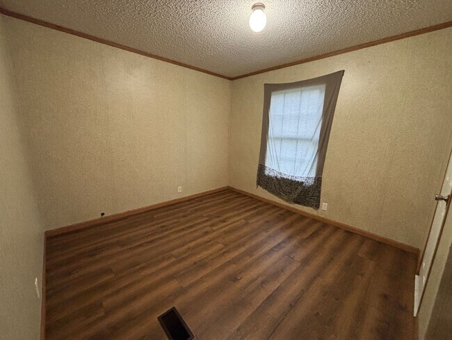Building Photo - 1234 Camp St