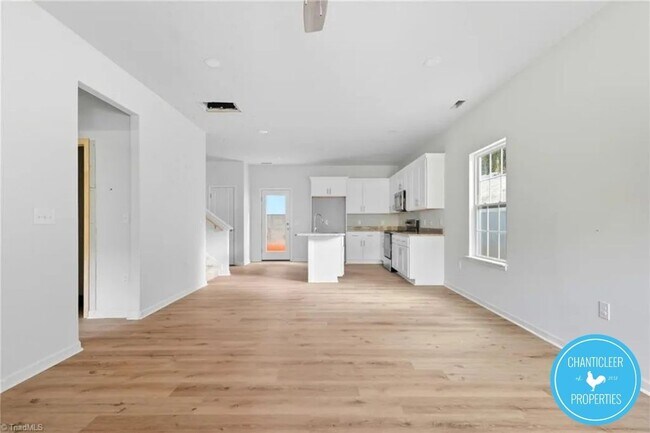 Building Photo - 2903 Bolton Pl