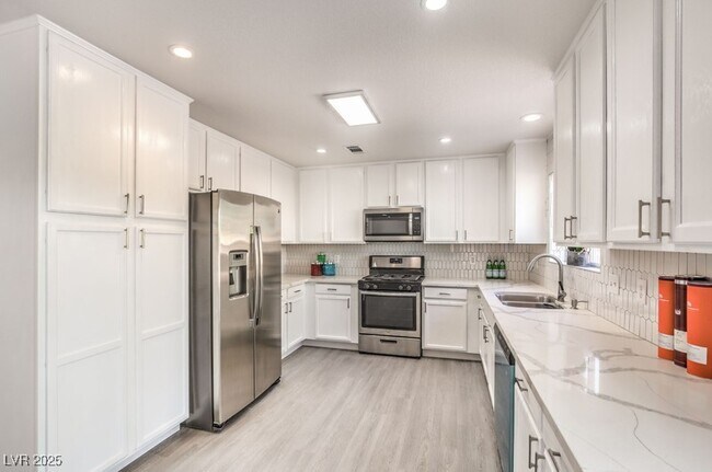 Building Photo - 1312 Mt Hamilton