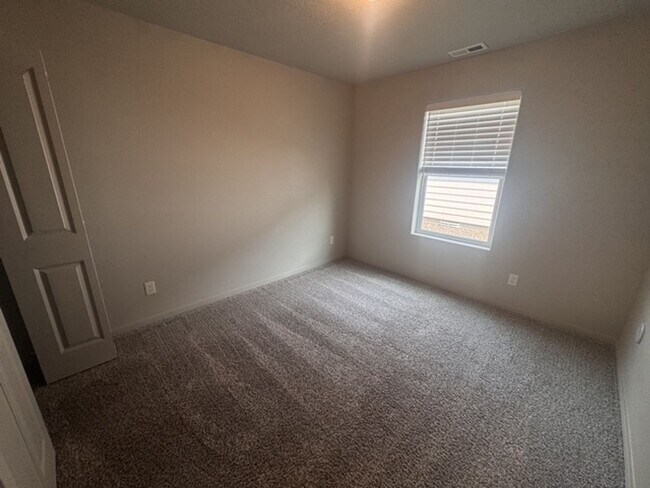 Building Photo - Luxury 4 Bed, 2 Bath Rancher in Spokane Valley!