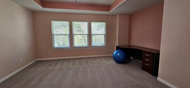 Building Photo - 9540 Aire Libre Dr
