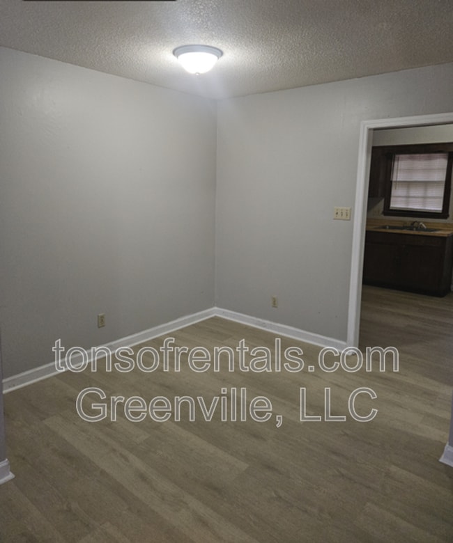 Building Photo - 182 Hidden Hill Rd