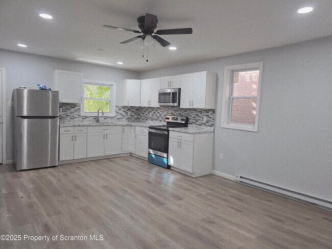 Building Photo - 409 Pittston Ave