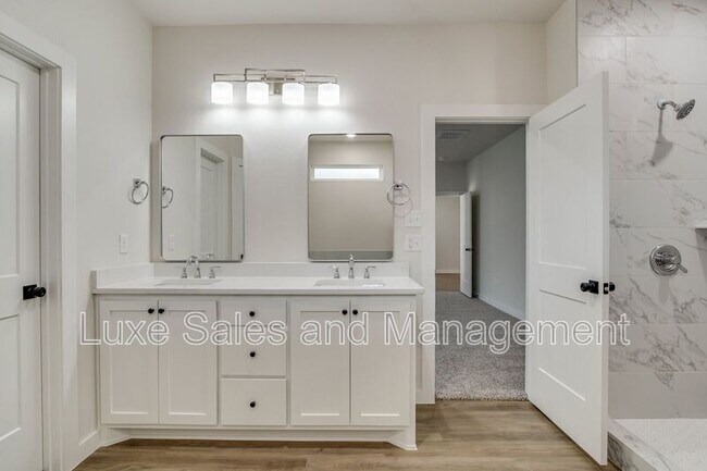 Building Photo - 8301 NW 163rd Ter