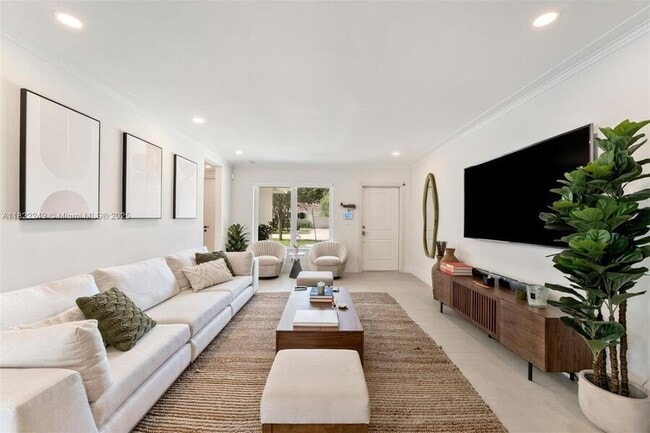 Building Photo - 45 Palermo Ave