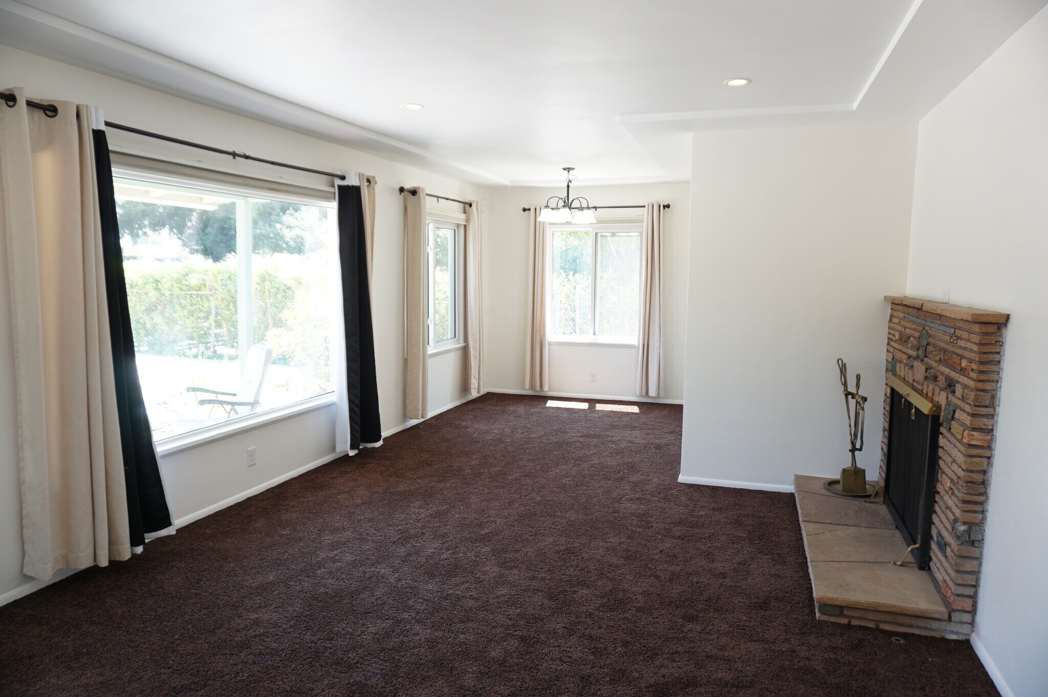 Building Photo - 10333 Jordan Ave