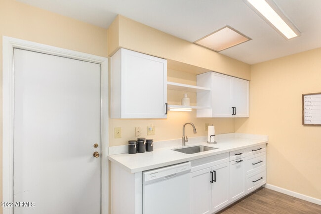 Building Photo - 13227 N 99th Dr