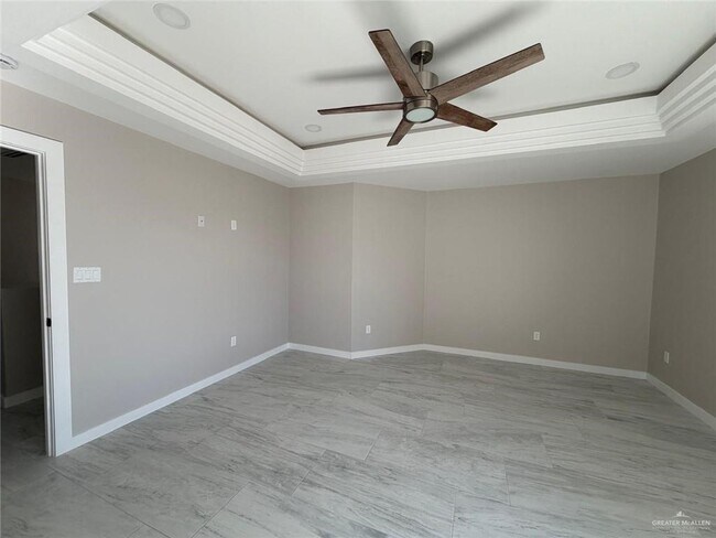 Building Photo - 13 Corales St