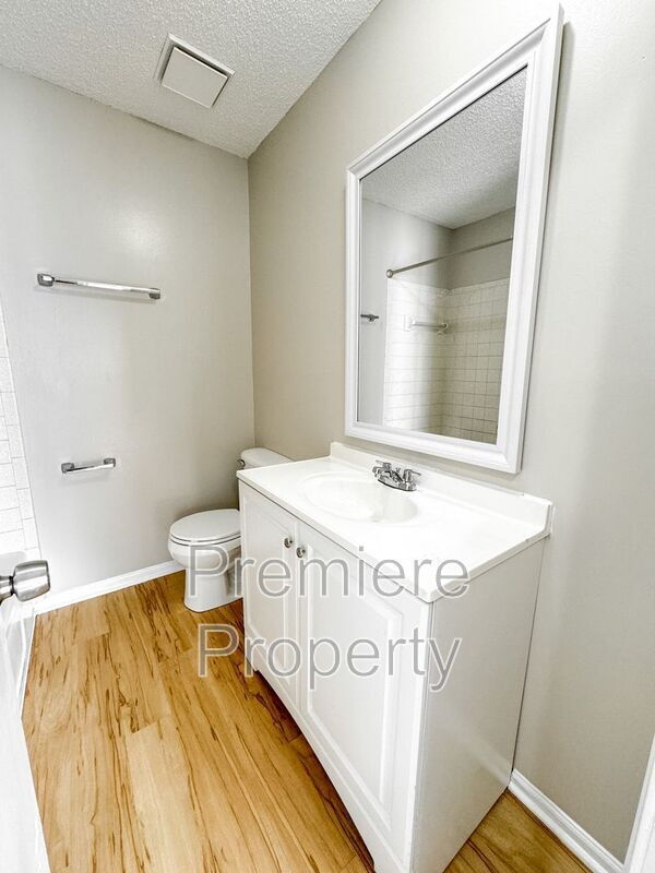 Building Photo - 11103 NW Player Dr