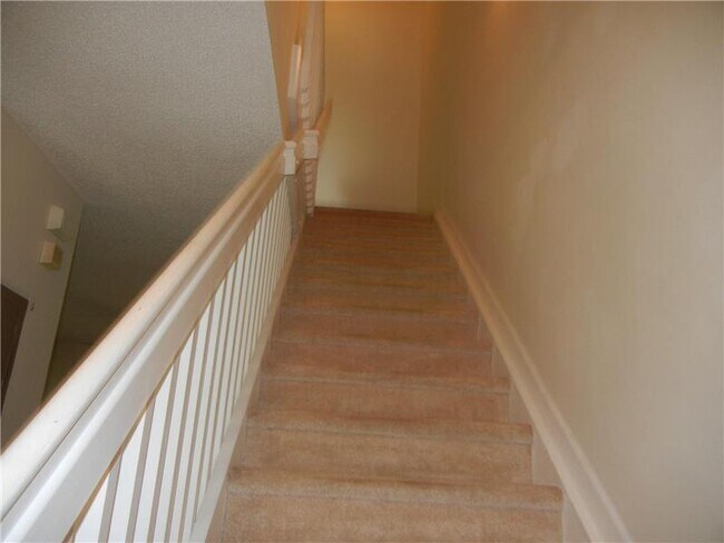 Building Photo - 5055 Palmbrooke Cir