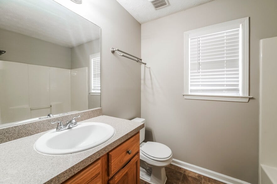 Building Photo - 47 Noah Dr