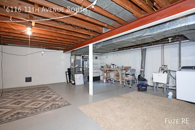Building Photo - 6116 11th Ave S