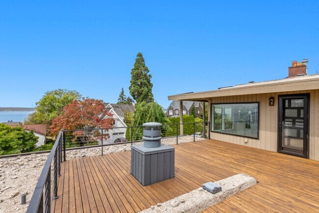 Building Photo - 4Bd/3Ba Seattle House