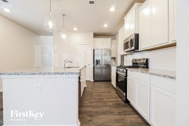 Building Photo - 457 Yoshino Cherry Dr