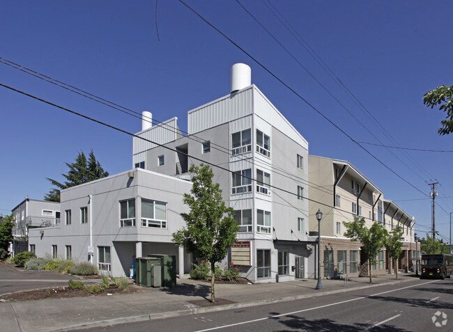 Building Photo - Alberta Simmons Plaza