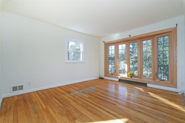 Building Photo - 48 Plum Rd