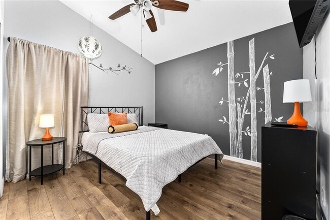 Building Photo - 8601 Cavendish Dr