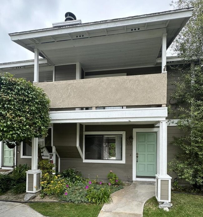 Primary Photo - 2424 Santa Ana Ave