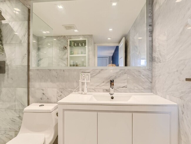 Building Photo - Cheesman Park Condo With Breathtaking Views!