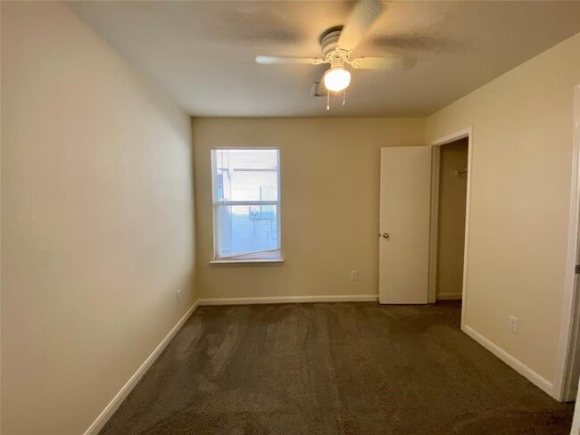 Building Photo - 18210 Hammondsport Ln