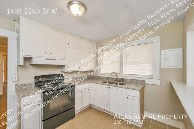 Building Photo - 1405 22nd St W