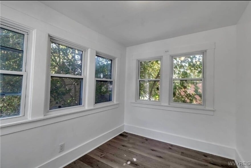 Building Photo - 137 Southside Pkwy