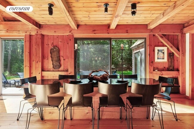 Building Photo - 15 Bull Path Cl