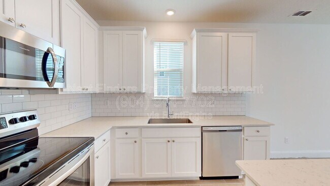 Building Photo - 46 Samantha Ct