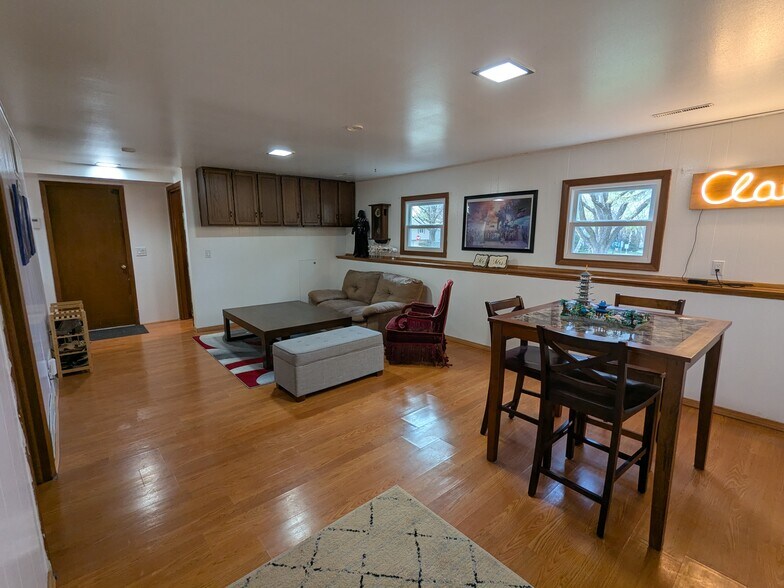 Building Photo - 6413 Woodington Way