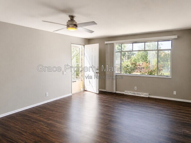 Building Photo - 595 W Dartmouth Ave