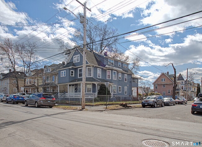 Building Photo - 373 Wood Ave