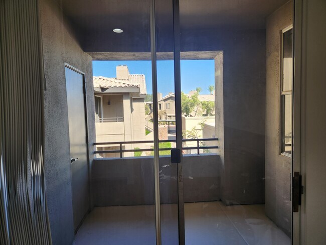 Building Photo - 7009 E Acoma Dr