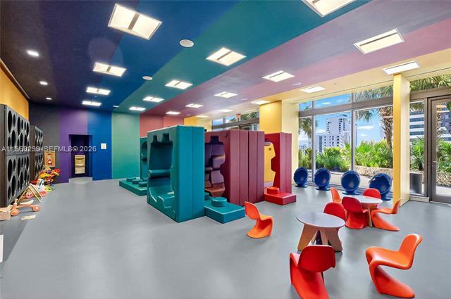 Building Photo - 88 SW 7th St