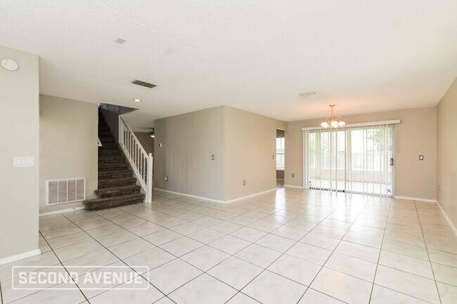 Building Photo - 2216 Wyndam Way