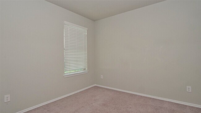 Building Photo - 21610 Dandelion Creek Dr