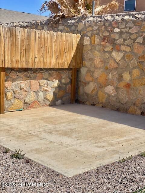 Building Photo - 14224 Gil Reyes Dr