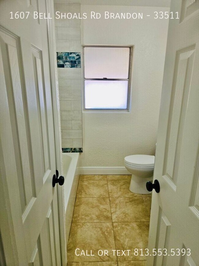 Building Photo - 1607 Bell Shoals Rd