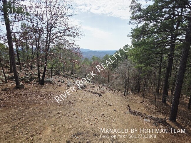 Building Photo - 21219 Unicorn Ln