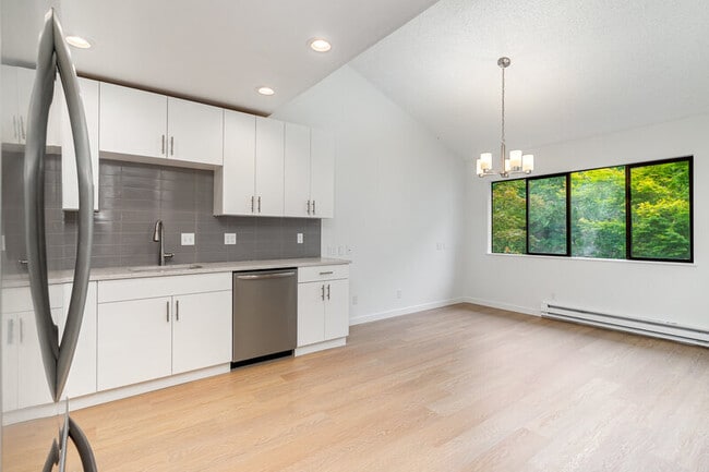 Building Photo - 6413 Sand Point Way NE