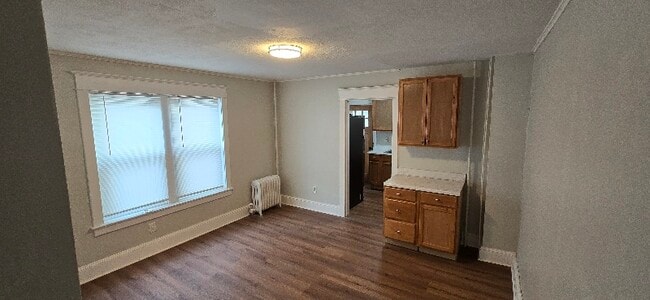 Building Photo - 1457 Hamilton Ave