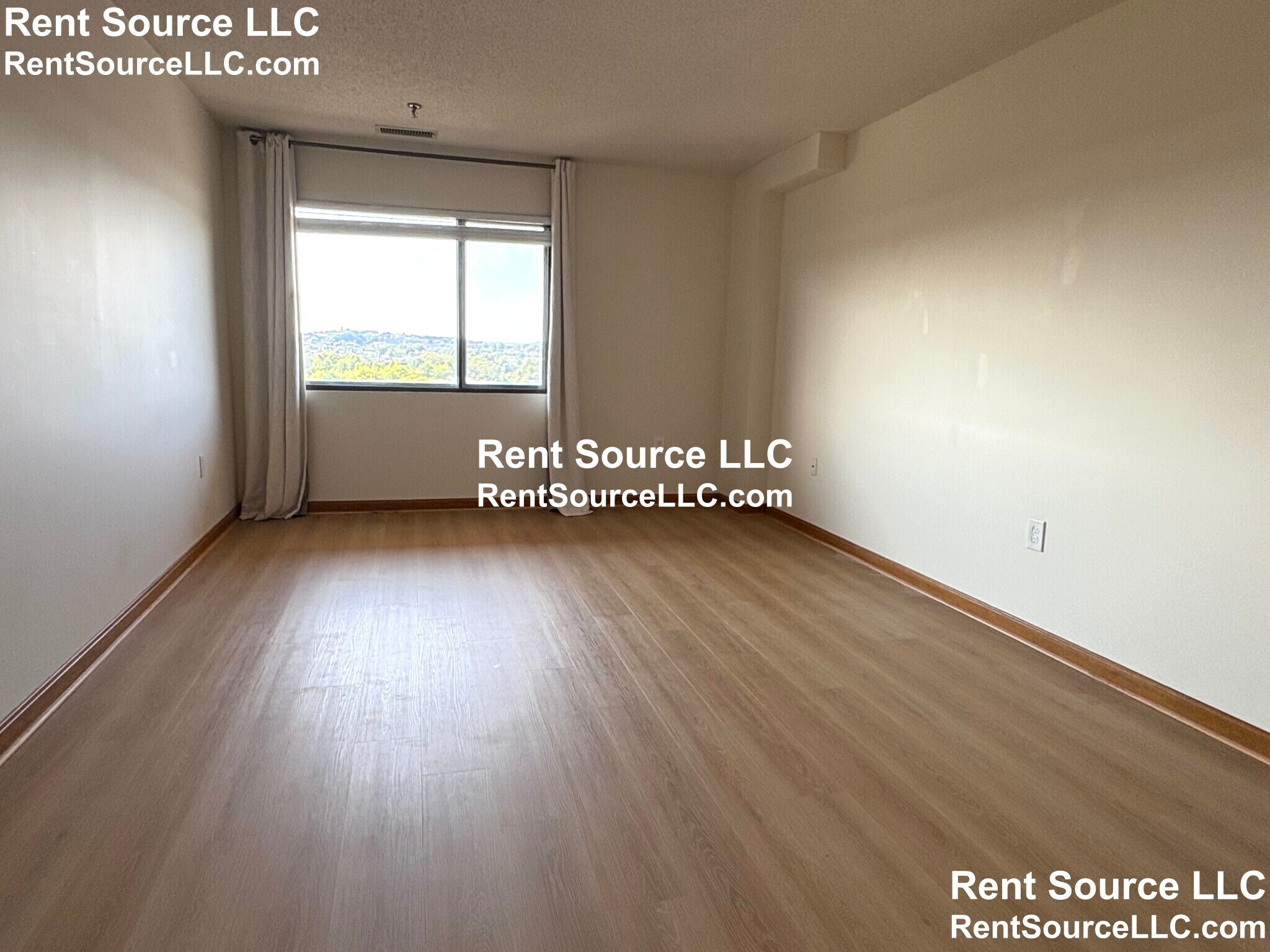 Building Photo - 3920 Mystic Valley Pkwy