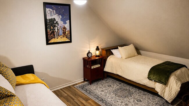 Building Photo - 406 Montauk Ct
