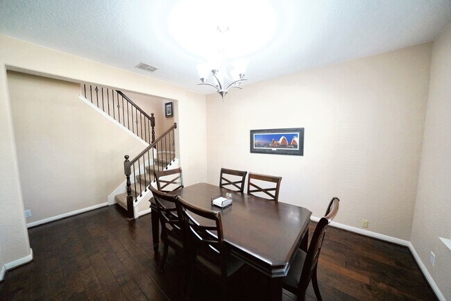 Building Photo - Executive 5-Bedroom Home in Coveted Crossvine Subdivision - Realtor Commission: $750